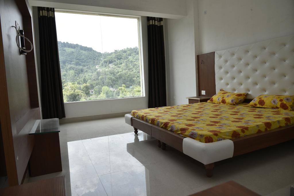 Hill Paradise Hotel Nagchala Bagian luar foto