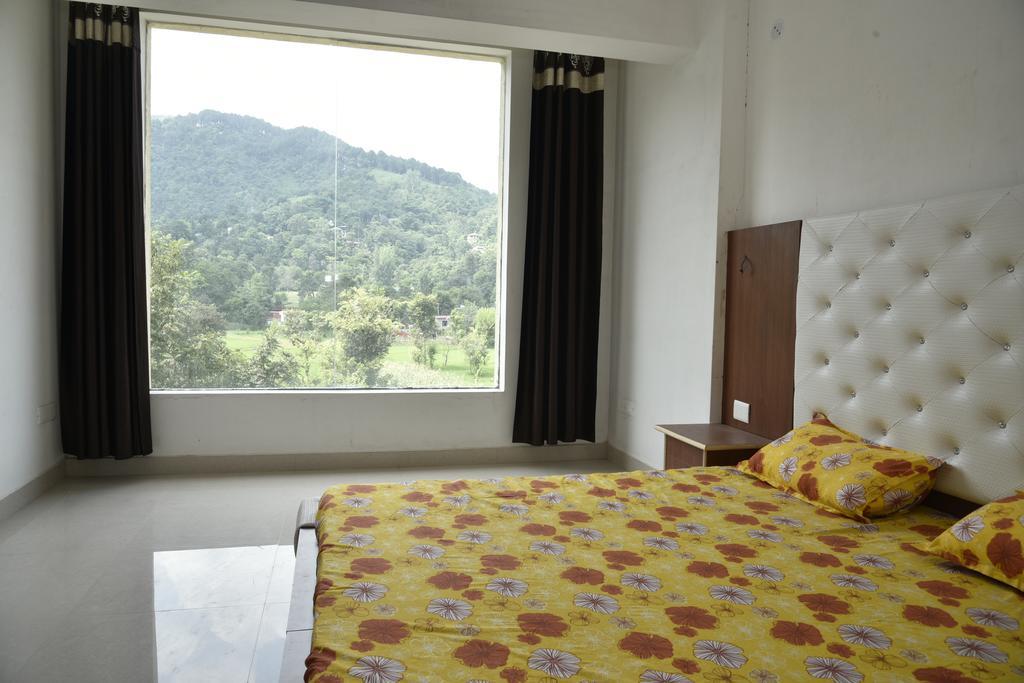 Hill Paradise Hotel Nagchala Bagian luar foto