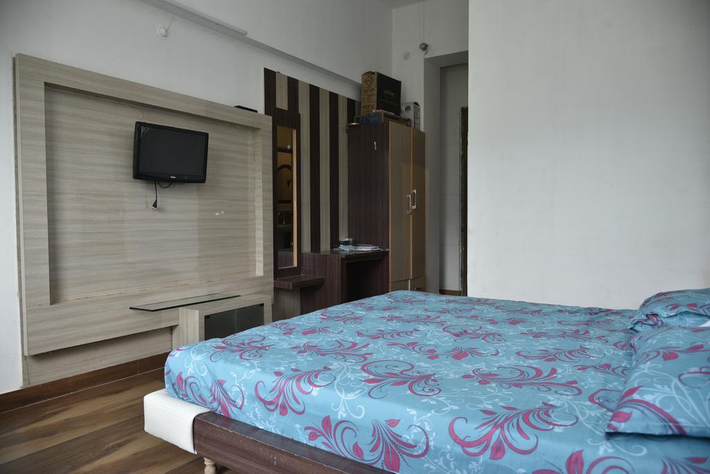 Hill Paradise Hotel Nagchala Bagian luar foto